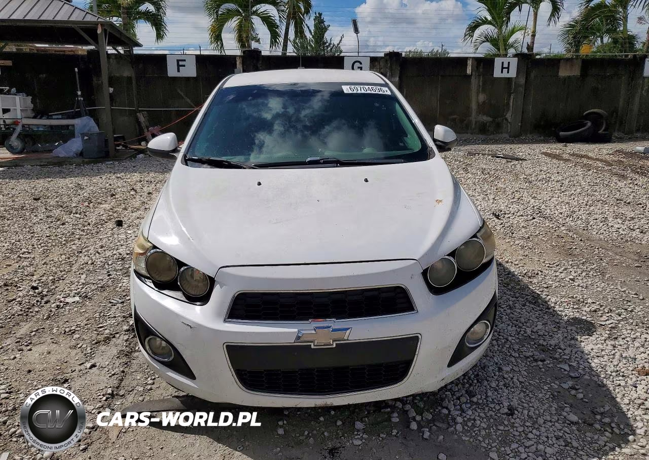 2015 Chevrolet Sonic Lt VIN:1G1JC5SH6F4180171 - 5