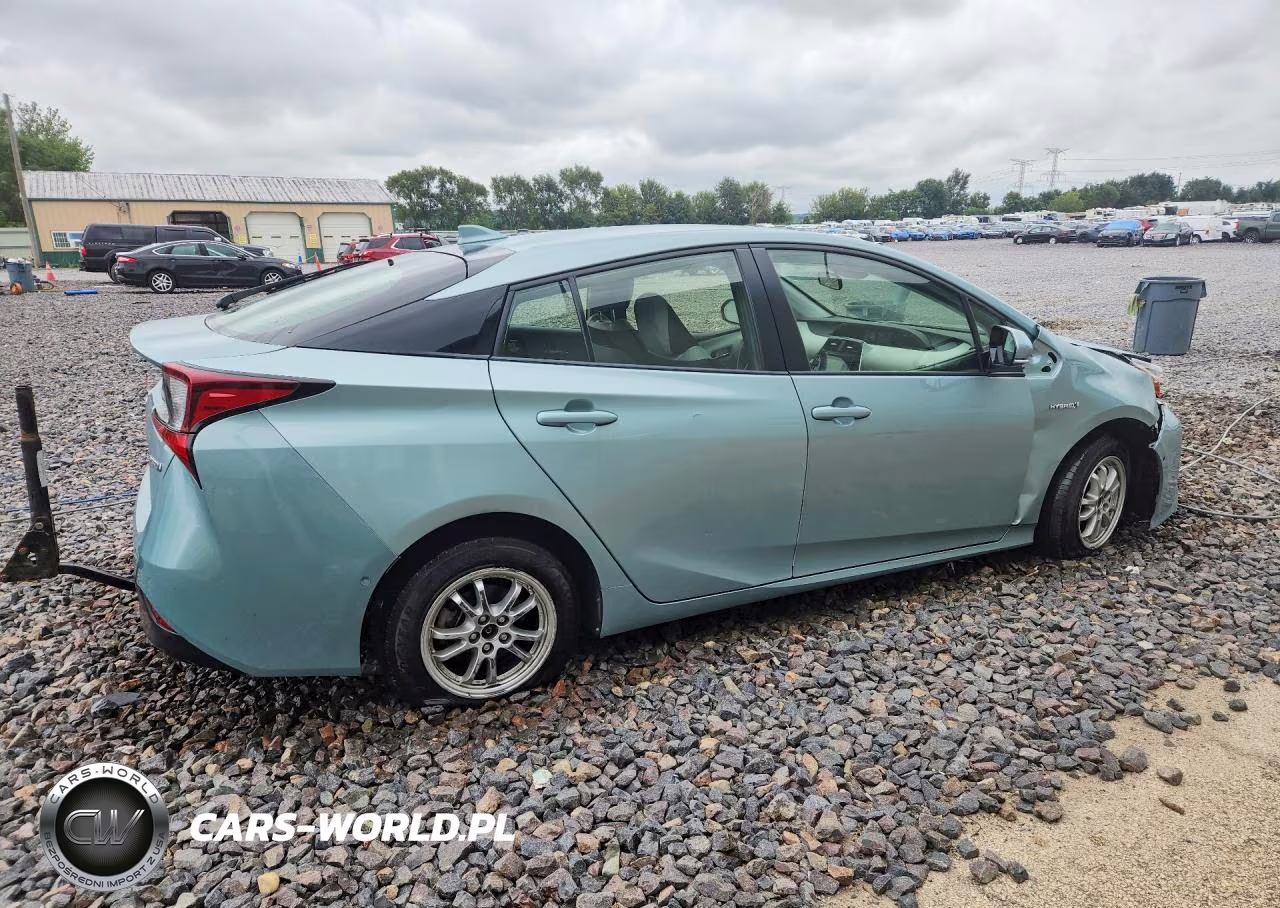 2019 Toyota Prius Le Awd-E VIN:JTDL9RFU0K3001412 - 3