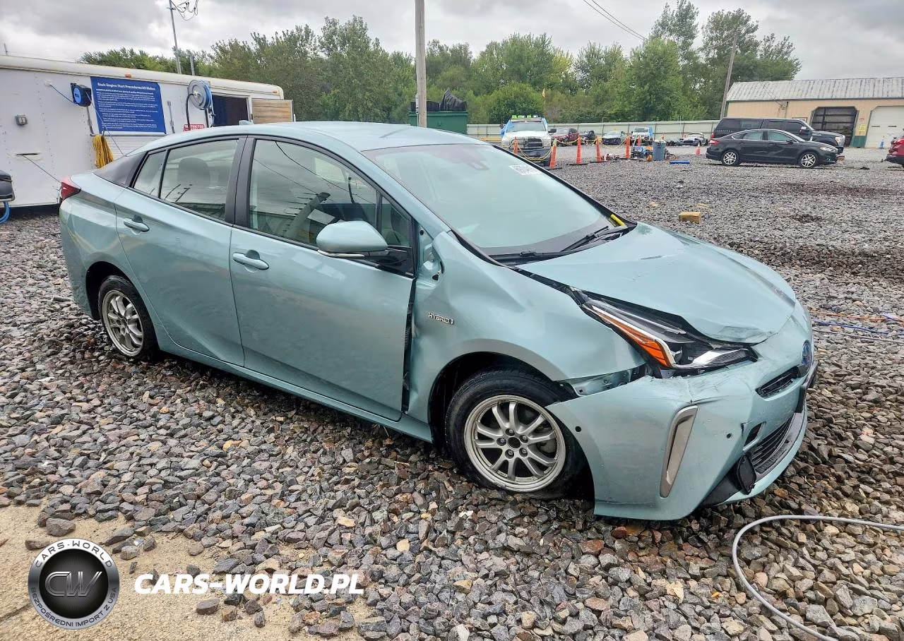 2019 Toyota Prius Le Awd-E VIN:JTDL9RFU0K3001412 - 4