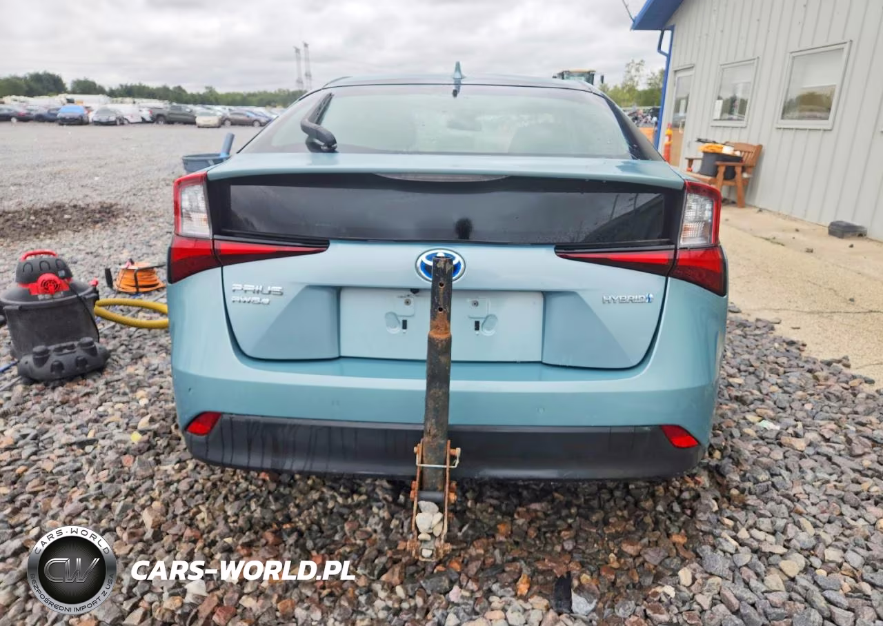2019 Toyota Prius Le Awd-E VIN:JTDL9RFU0K3001412 - 6