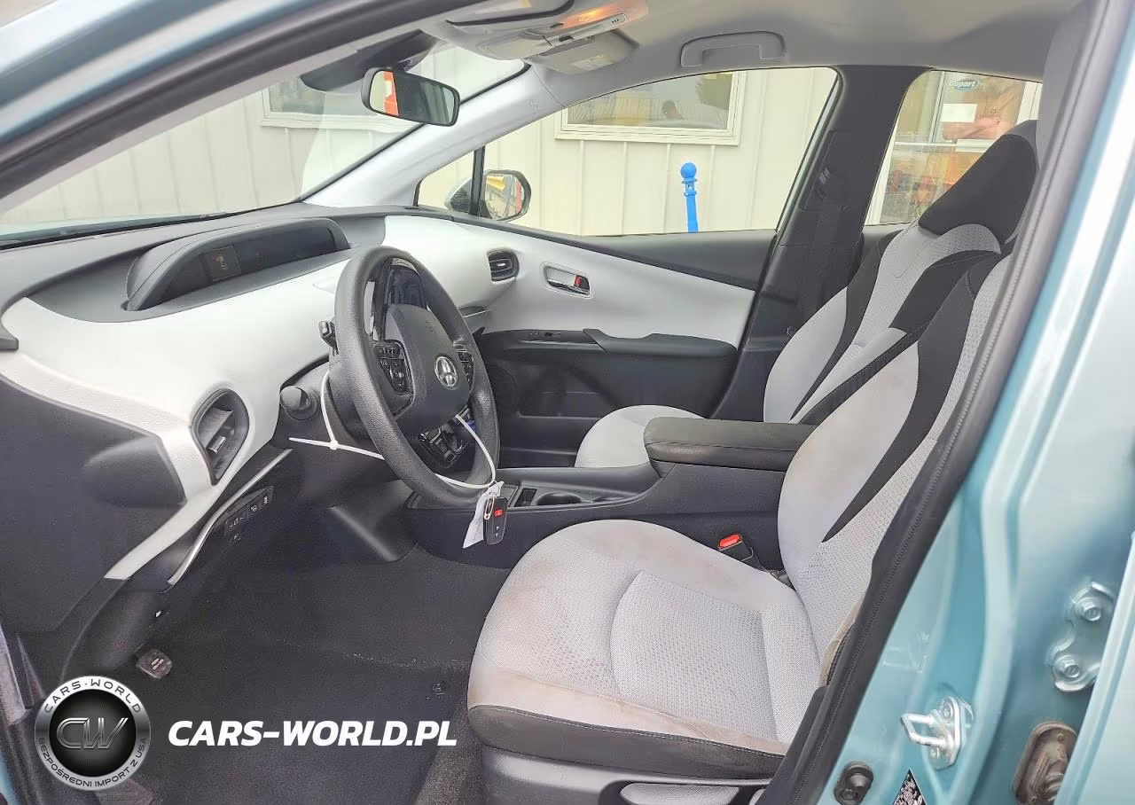 2019 Toyota Prius Le Awd-E VIN:JTDL9RFU0K3001412 - 7