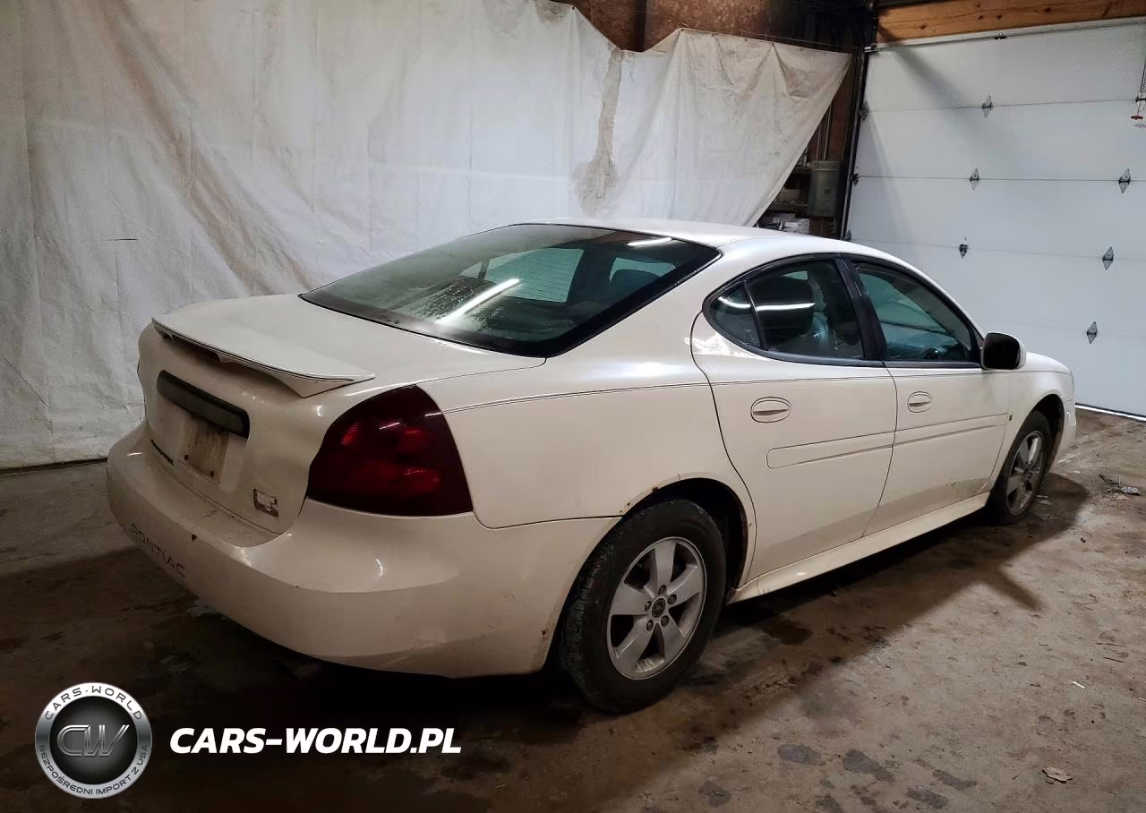 2007 Pontiac Grand Prix VIN:2G2WP552571130856 - 3