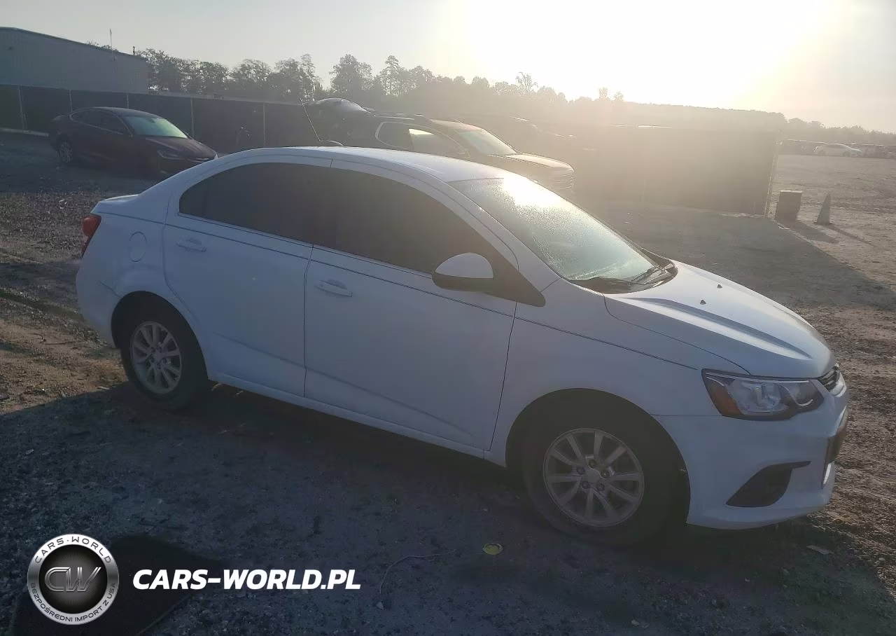 2020 Chevrolet Sonic Lt VIN:1G1JD5SBXL4117952 - 4