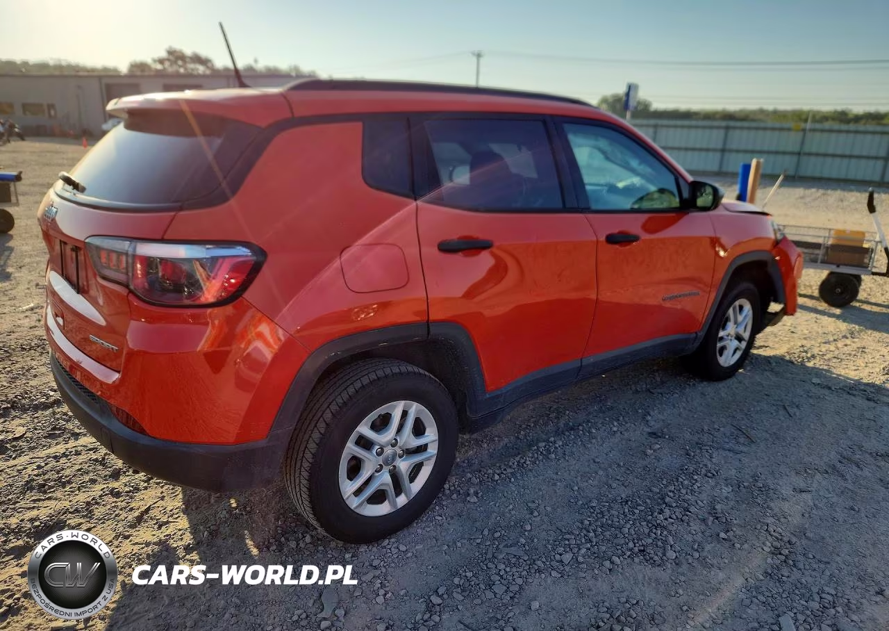 2018 Jeep Compass Sport VIN:3C4NJDAB5JT101565 - 3