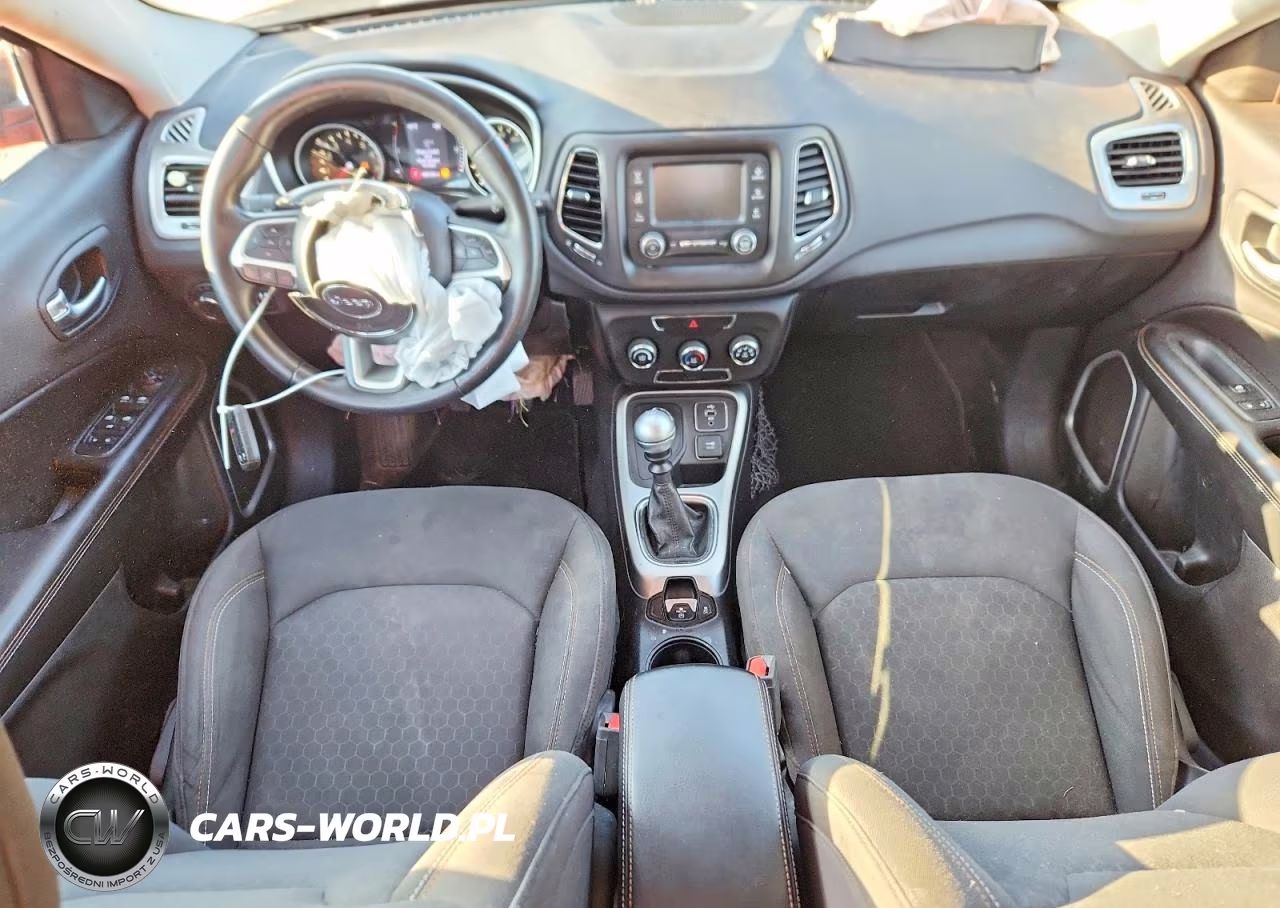 2018 Jeep Compass Sport VIN:3C4NJDAB5JT101565 - 8