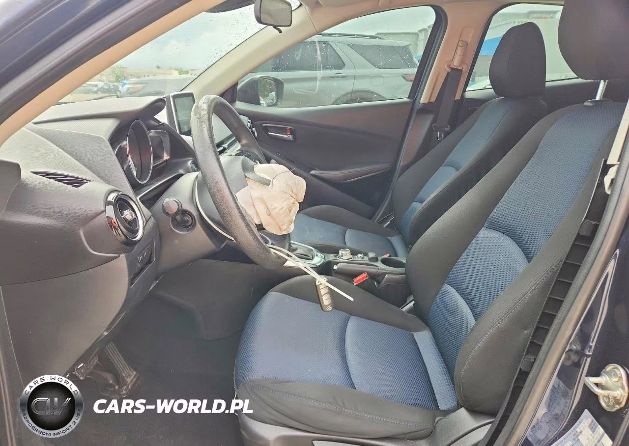 2018 Toyota Yaris Ia Base VIN:3MYDLBYV4JY309175 - 7