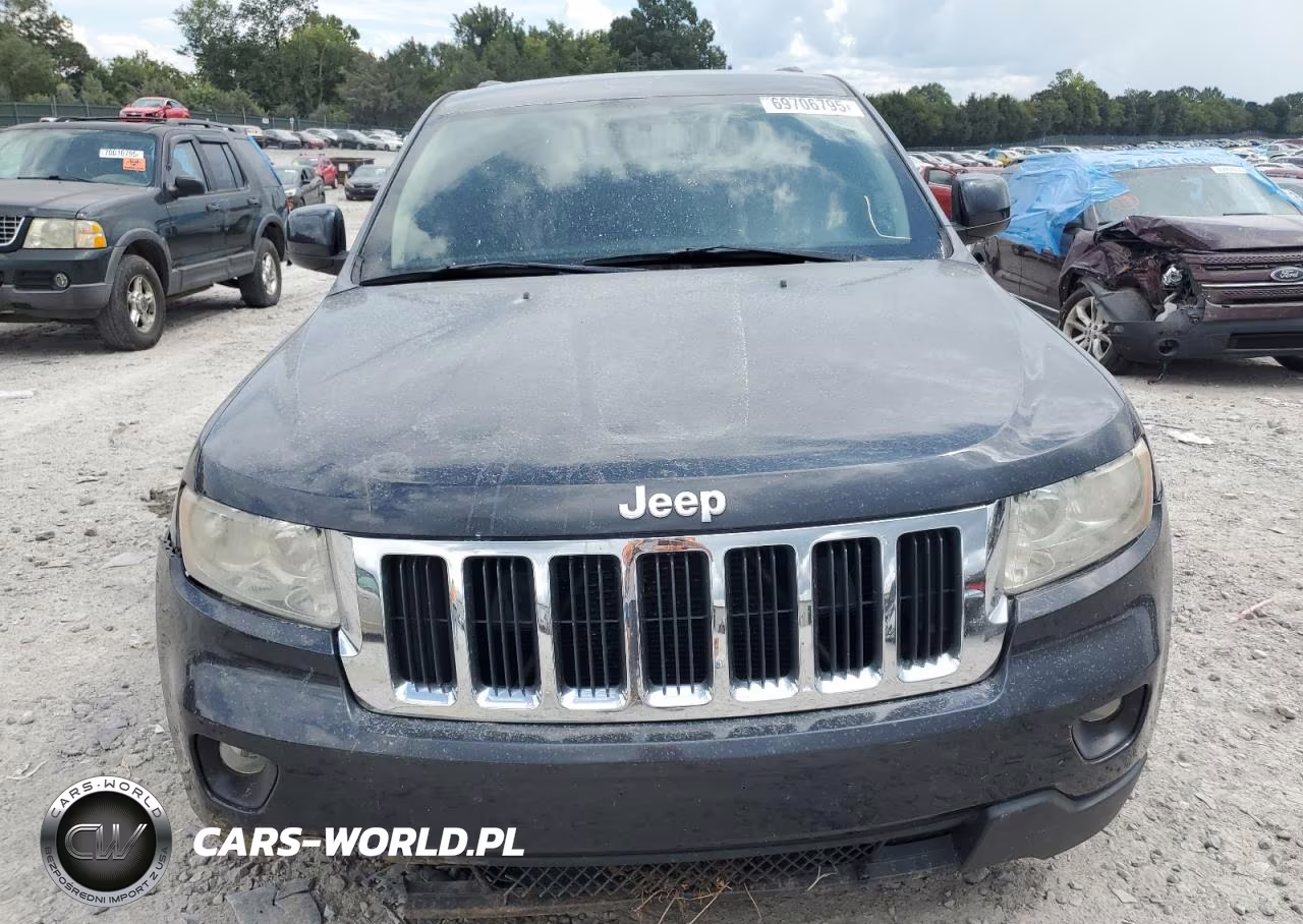 2012 Jeep Grand Cherokee Laredo VIN:1C4RJEAG8CC327777 - 5