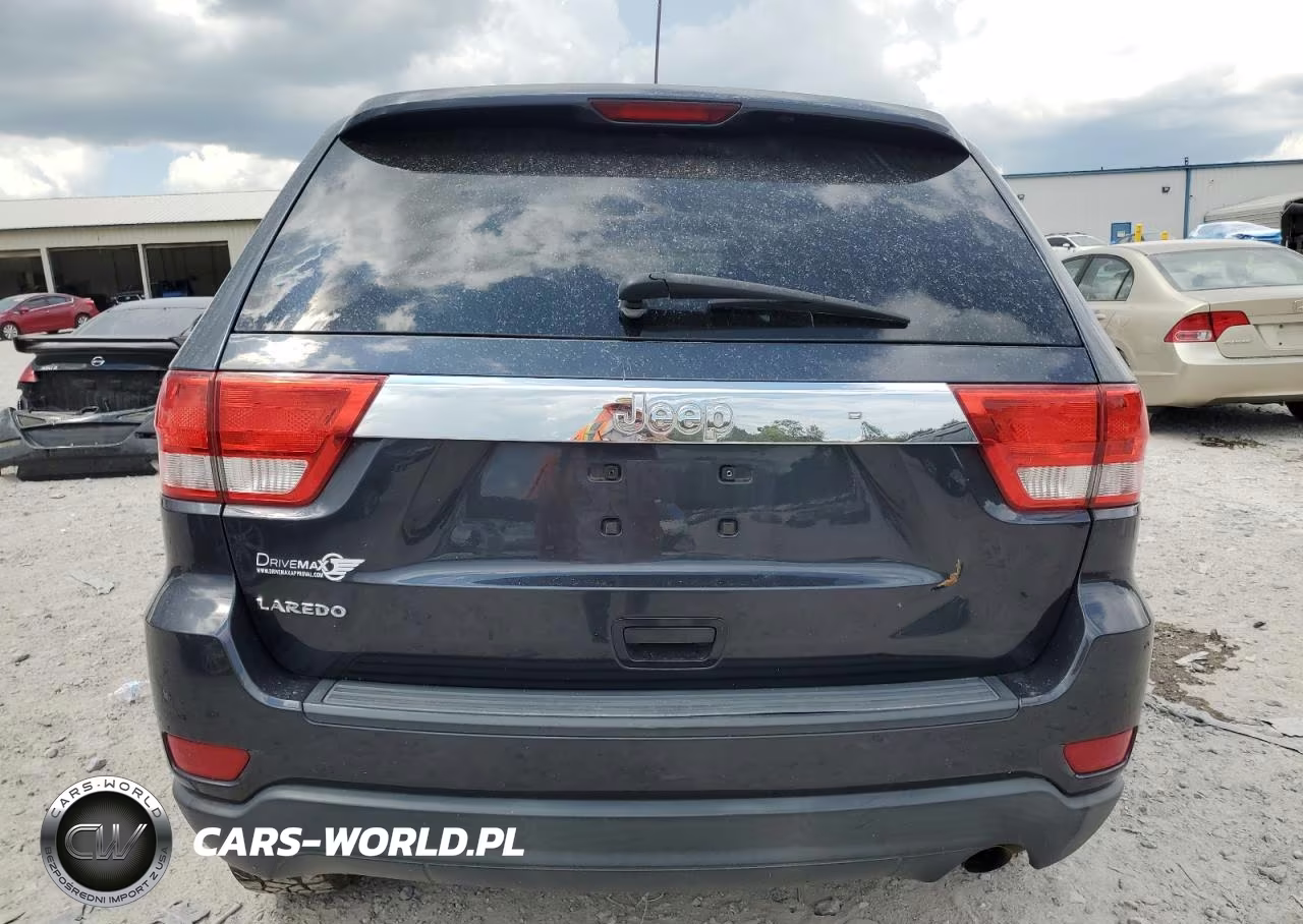2012 Jeep Grand Cherokee Laredo VIN:1C4RJEAG8CC327777 - 6