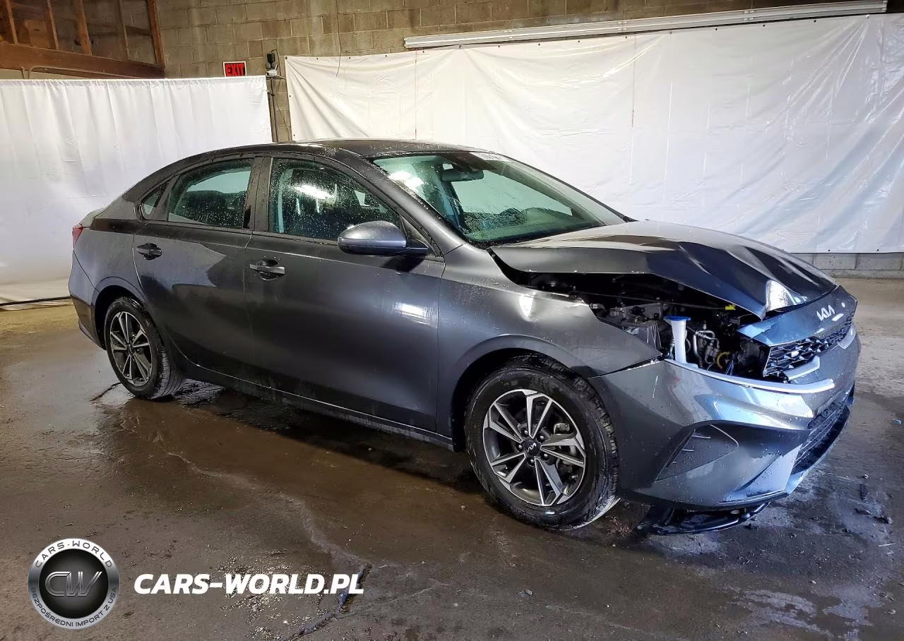 2024 Kia Forte Lxs VIN:3KPF24AD6RE827017 - 4