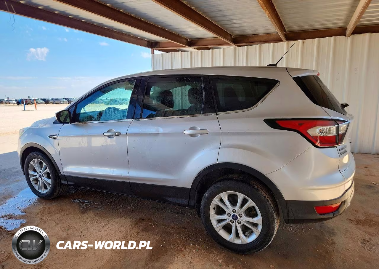 2017 Ford Escape Se VIN:1FMCU0GD2HUC24901 - 2