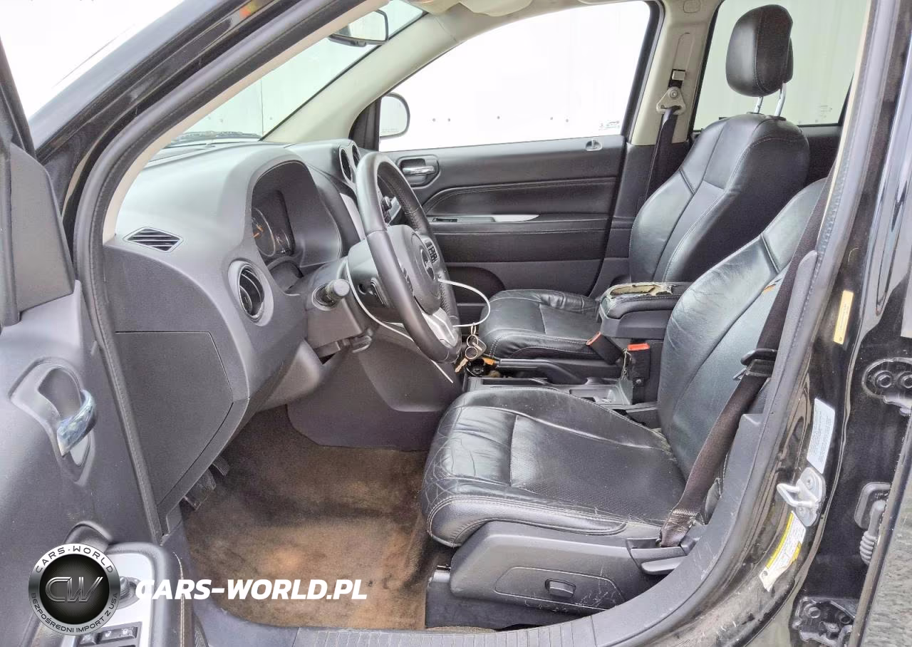 2016 Jeep Compass Latitude VIN:1C4NJDEB0GD572399 - 7