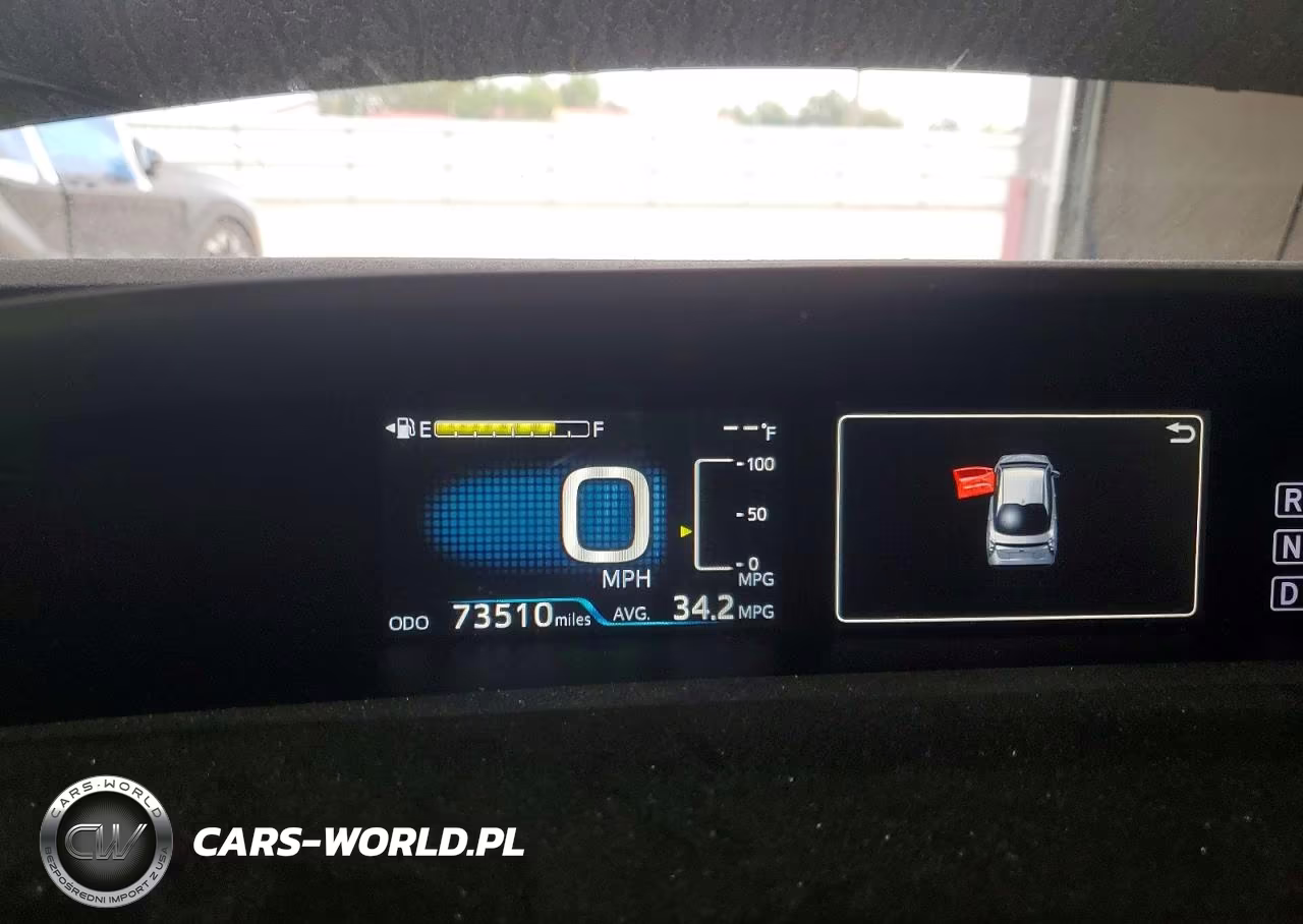 2016 Toyota Prius Two VIN:JTDKBRFU4G3510748 - 9