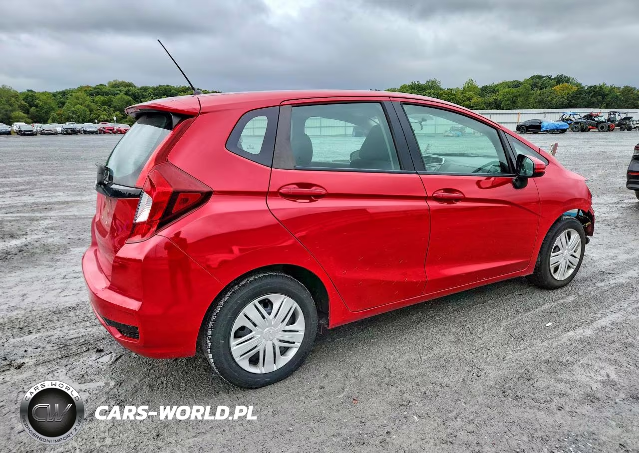 2019 Honda Fit Lx VIN:3HGGK5H45KM706430 - 3