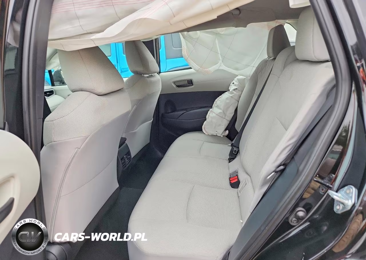 2023 Toyota Corolla Cross L VIN:7MUAAABG4PV055856 - 11
