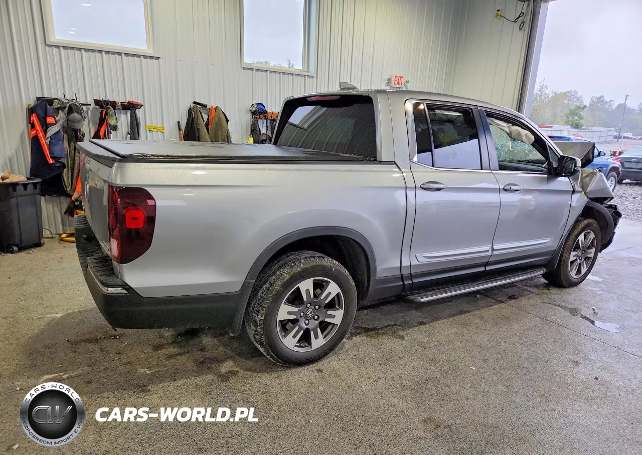 2017 Honda Ridgeline Rtl VIN:5FPYK3F55HB014725 - 3