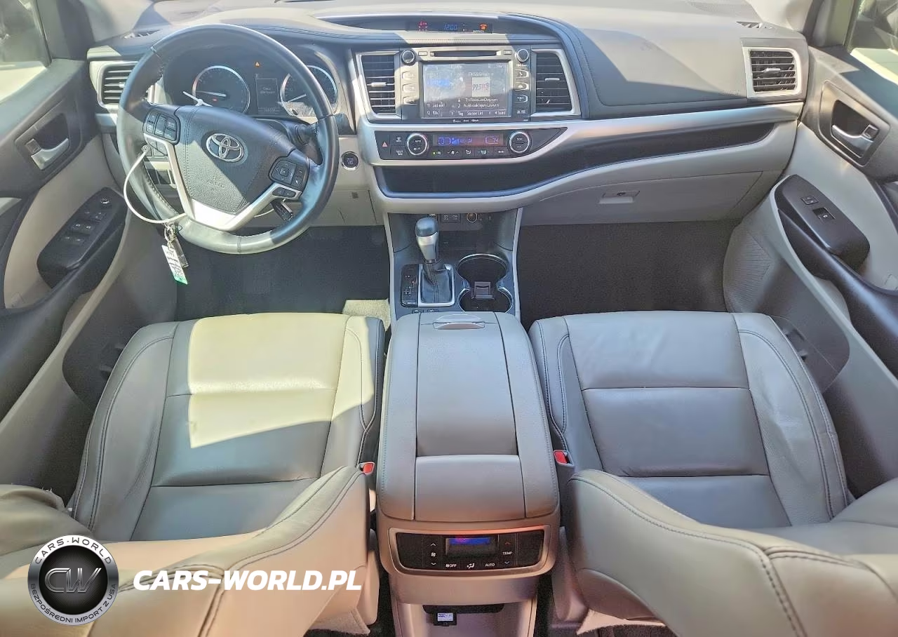 2018 Toyota Highlander Xle VIN:5TDKZRFH4JS286837 - 8