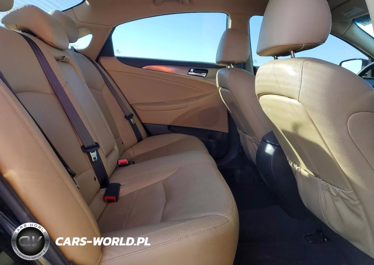 2015 Hyundai Sonata Hybrid Limited VIN:KMHEC4A49FA123624 - 10