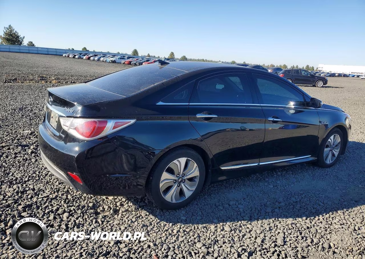 2015 Hyundai Sonata Hybrid Limited VIN:KMHEC4A49FA123624 - 3