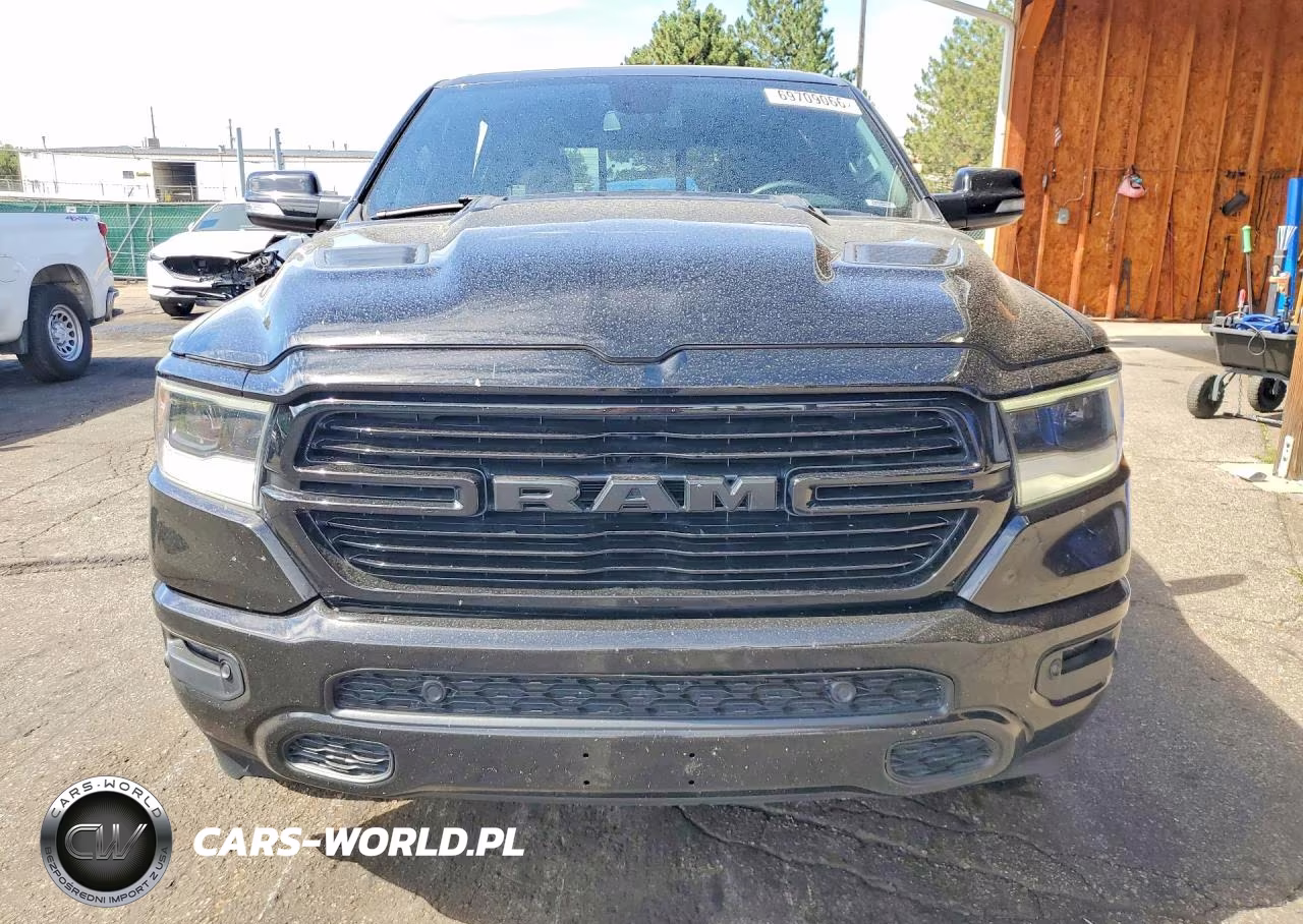 2020 Ram 1500 Laramie VIN:1C6SRFJT6LN104565 - 5