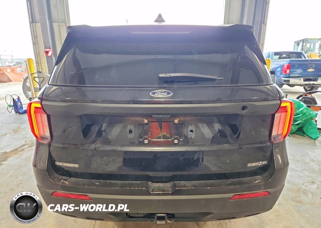 2025 Ford Explorer Police Interceptor VIN:1FM5K8AC1SGA31061 - 6