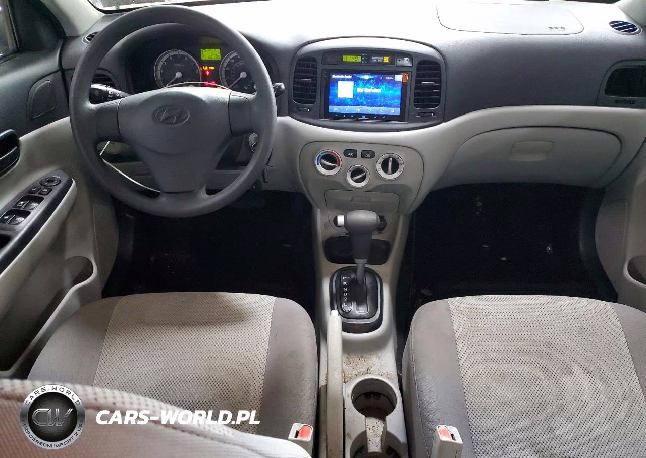 2008 Hyundai Accent Gls VIN:KMHCN46C68U195979 - 8