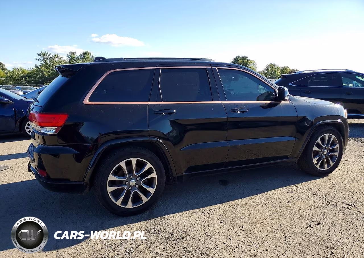 2017 Jeep Grand Cherokee Overland VIN:1C4RJFCG1HC876196 - 3