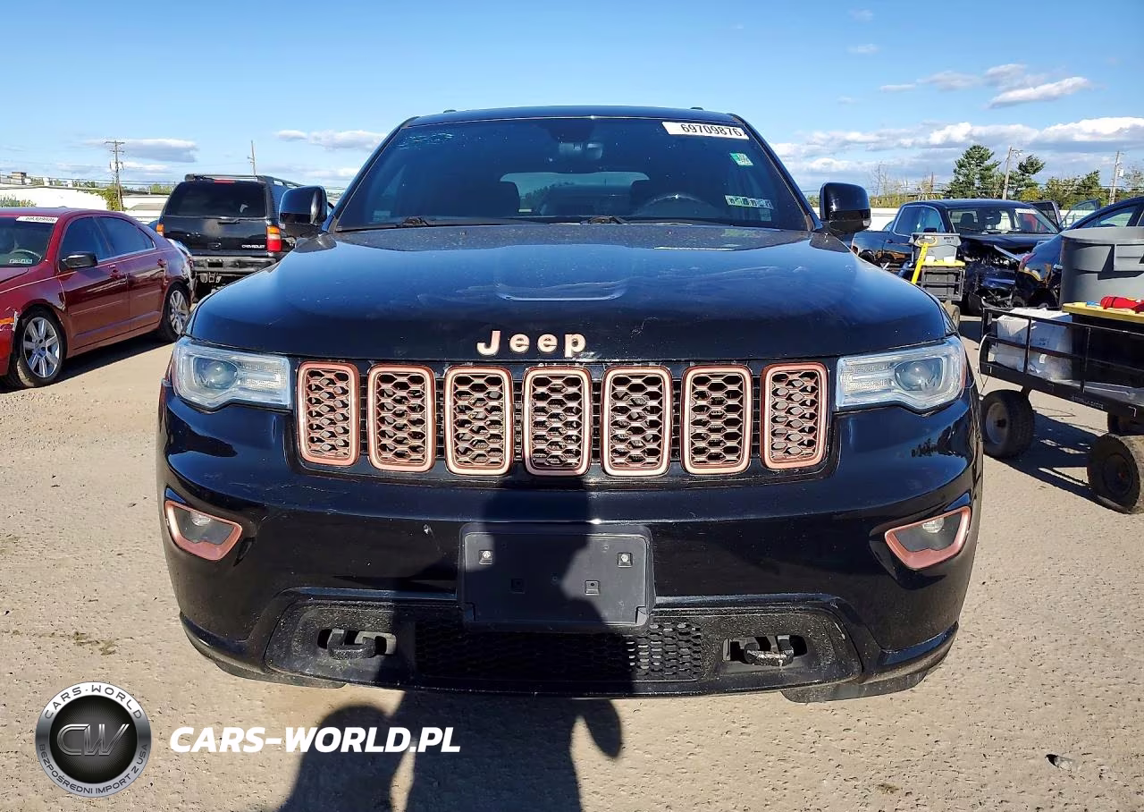 2017 Jeep Grand Cherokee Overland VIN:1C4RJFCG1HC876196 - 5