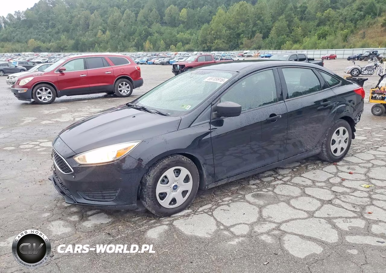 2018 Ford Focus S VIN:1FADP3E22JL201428 - 1