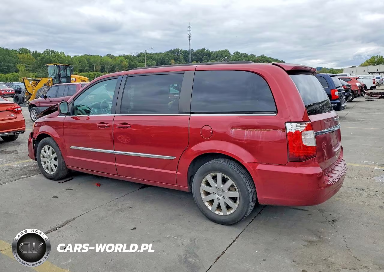 2015 Chrysler Town & Country Touring VIN:2C4RC1BG8FR554447 - 2