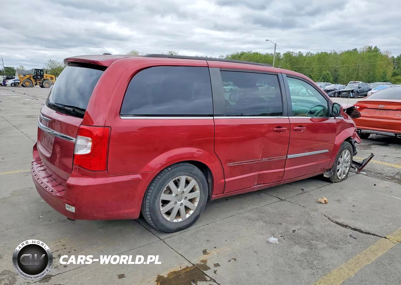 2015 Chrysler Town & Country Touring VIN:2C4RC1BG8FR554447 - 3