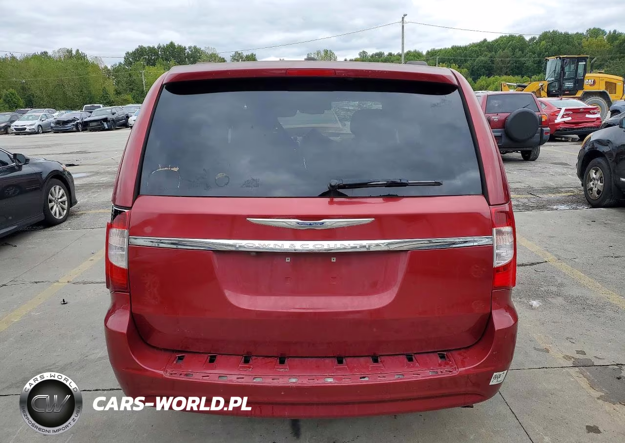 2015 Chrysler Town & Country Touring VIN:2C4RC1BG8FR554447 - 6