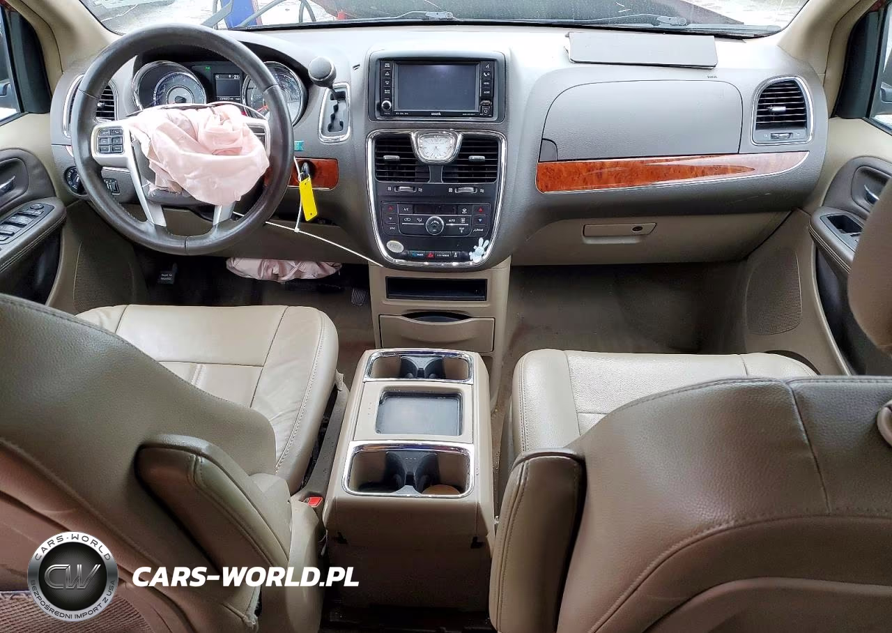 2015 Chrysler Town & Country Touring VIN:2C4RC1BG8FR554447 - 8