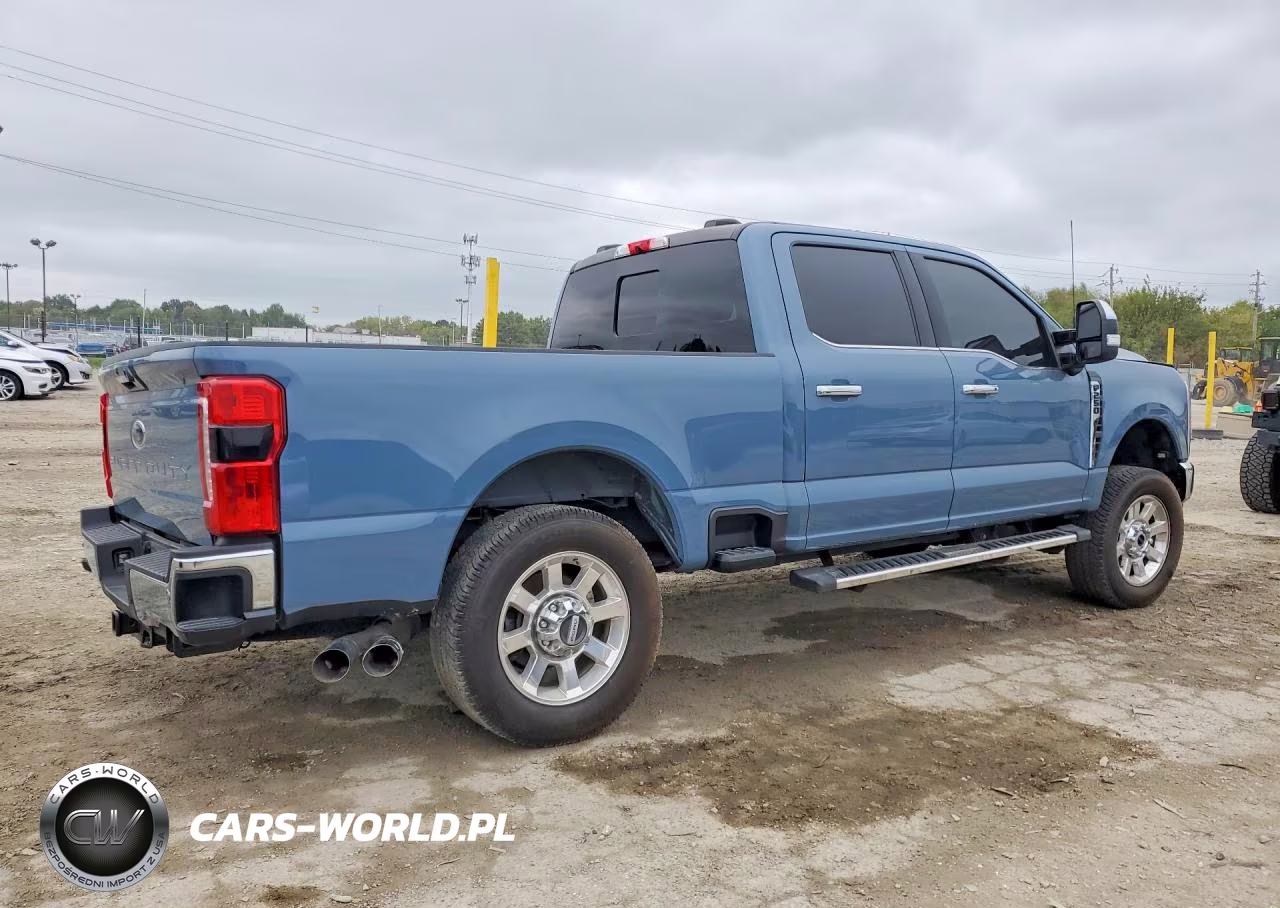 2023 Ford F250 Super Duty VIN:1FT8W2BT7PED36942 - 3