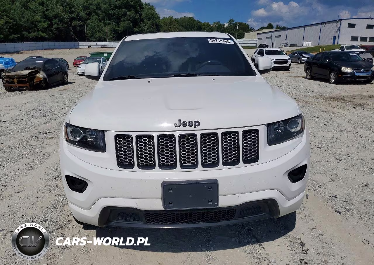 2015 Jeep Grand Cherokee Laredo VIN:1C4RJFAG9FC948228 - 5