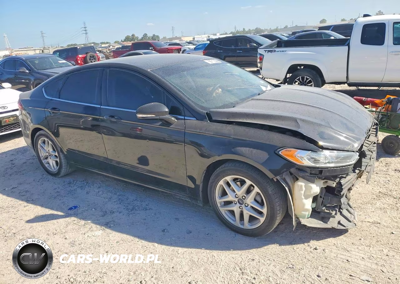 2015 Ford Fusion Se VIN:1FA6P0H71F5123668 - 4
