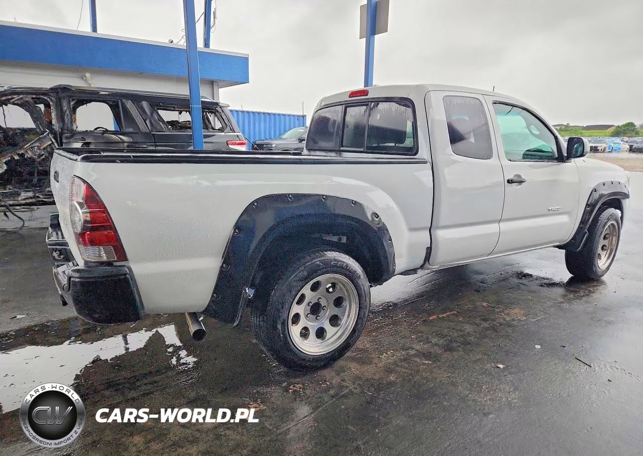 2015 Toyota Tacoma Base VIN:5TFTX4CN8FX056954 - 3