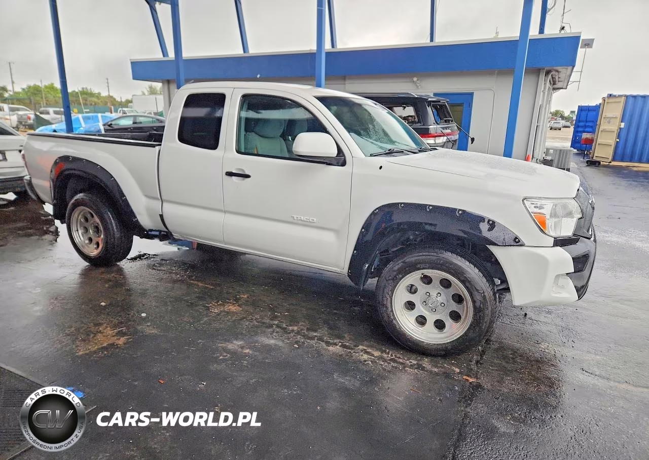 2015 Toyota Tacoma Base VIN:5TFTX4CN8FX056954 - 4