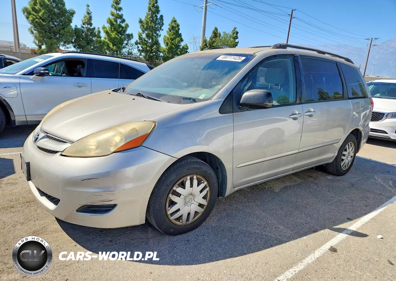 2008 Toyota Sienna Ce 7-Passenger