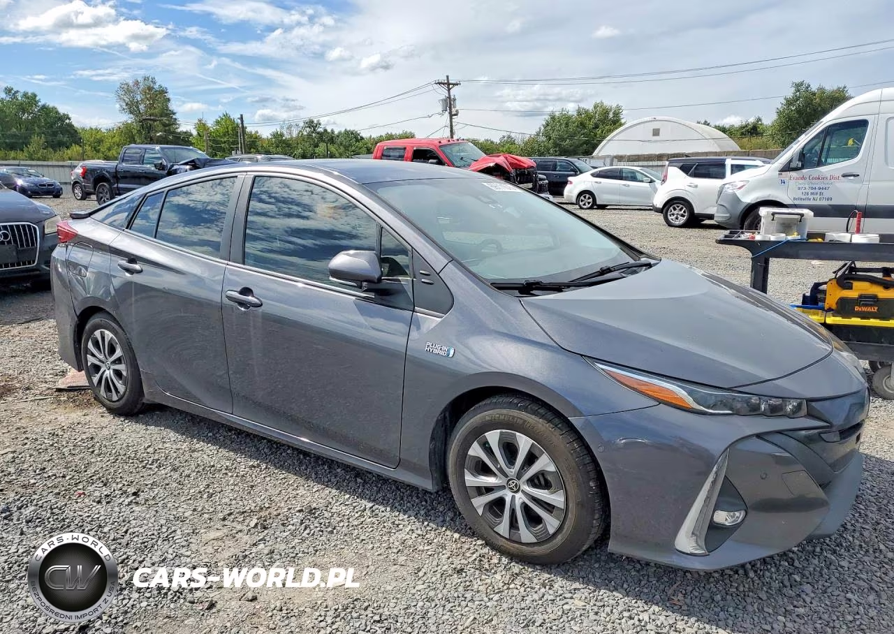 2021 Toyota Prius Prime Limited VIN:JTDKAMFP8M3195304 - 4