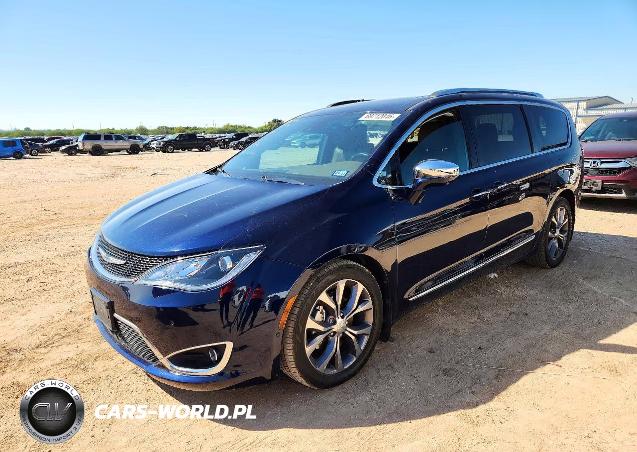 2018 Chrysler Pacifica Limited VIN:2C4RC1GG3JR271696 - 1