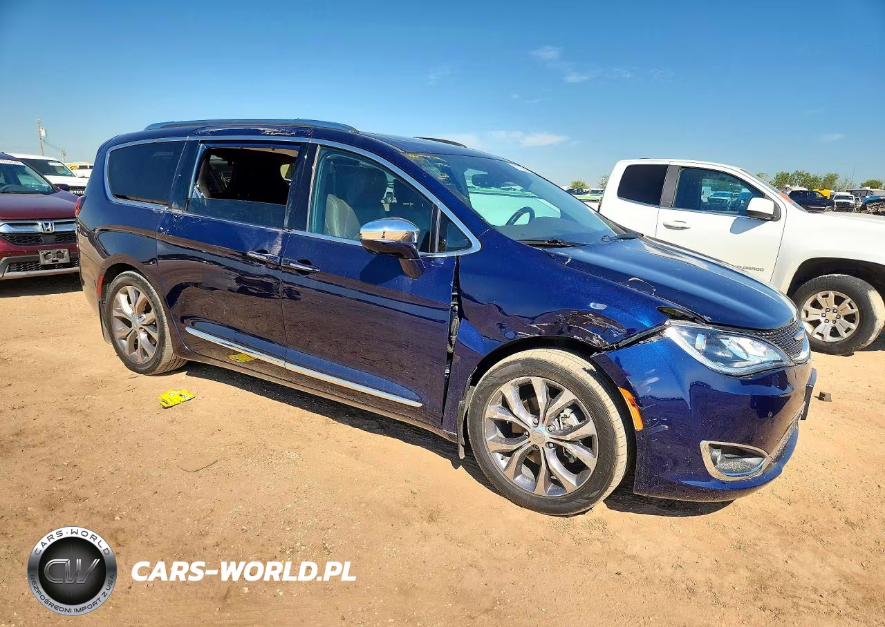2018 Chrysler Pacifica Limited VIN:2C4RC1GG3JR271696 - 4