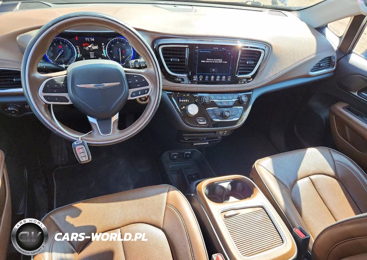 2018 Chrysler Pacifica Limited VIN:2C4RC1GG3JR271696 - 8