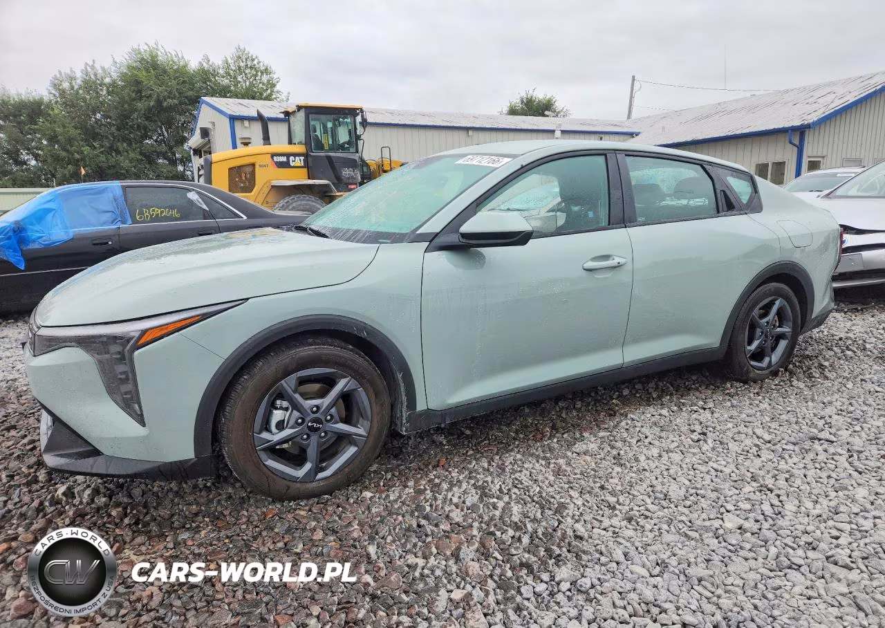 2026 Kia K4 Lxs VIN:3KPFT4DE4TE311361 - 1