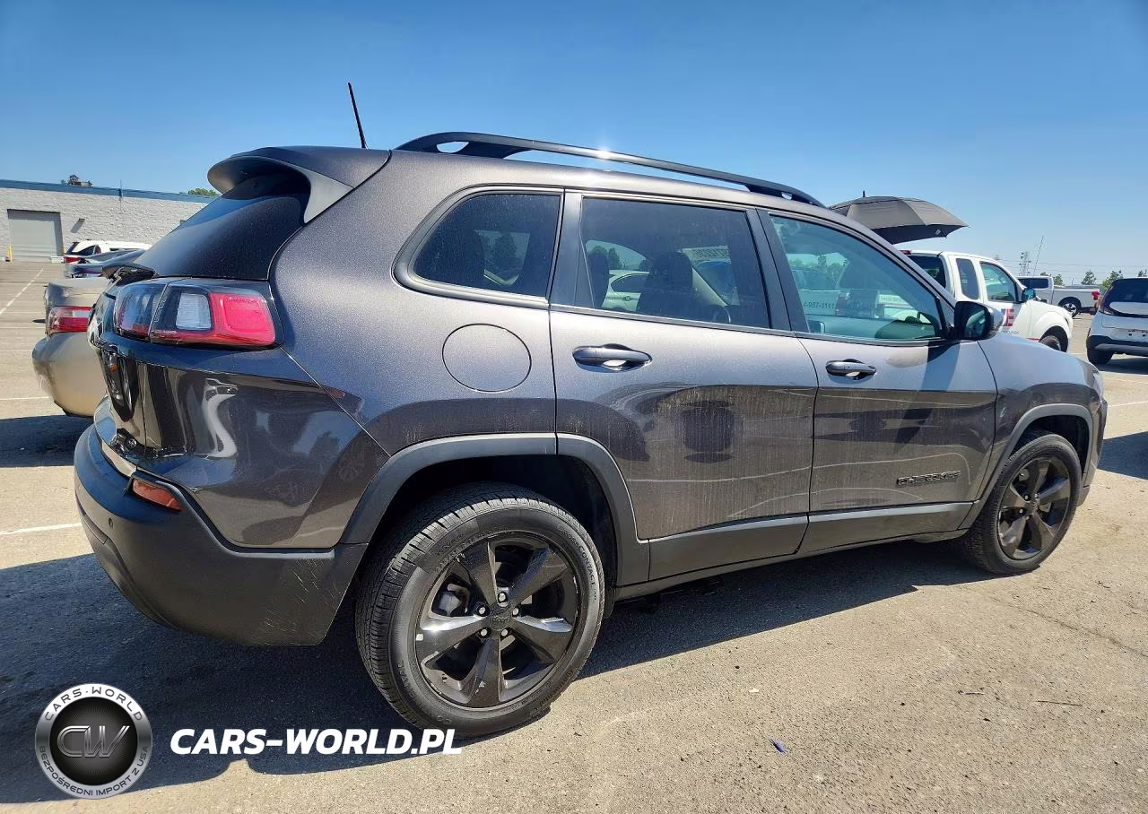 2020 Jeep Cherokee Latitude Plus VIN:1C4PJLLB7LD514998 - 3