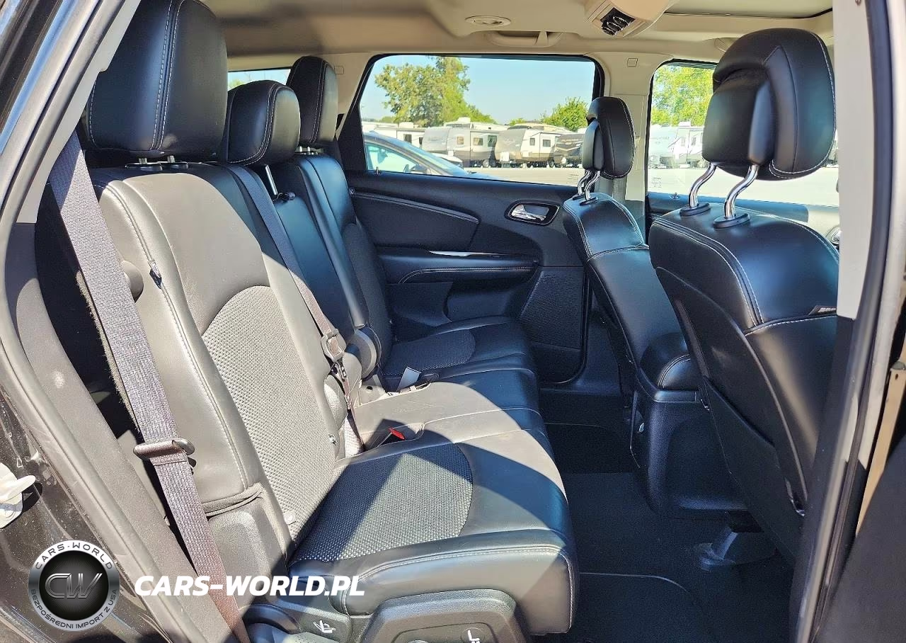 2020 Dodge Journey Crossroad VIN:3C4PDCGB6LT267808 - 11