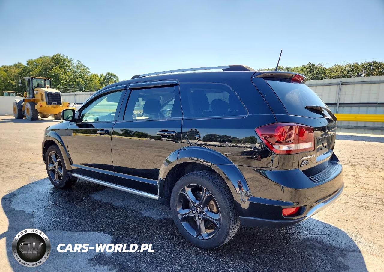 2020 Dodge Journey Crossroad VIN:3C4PDCGB6LT267808 - 2