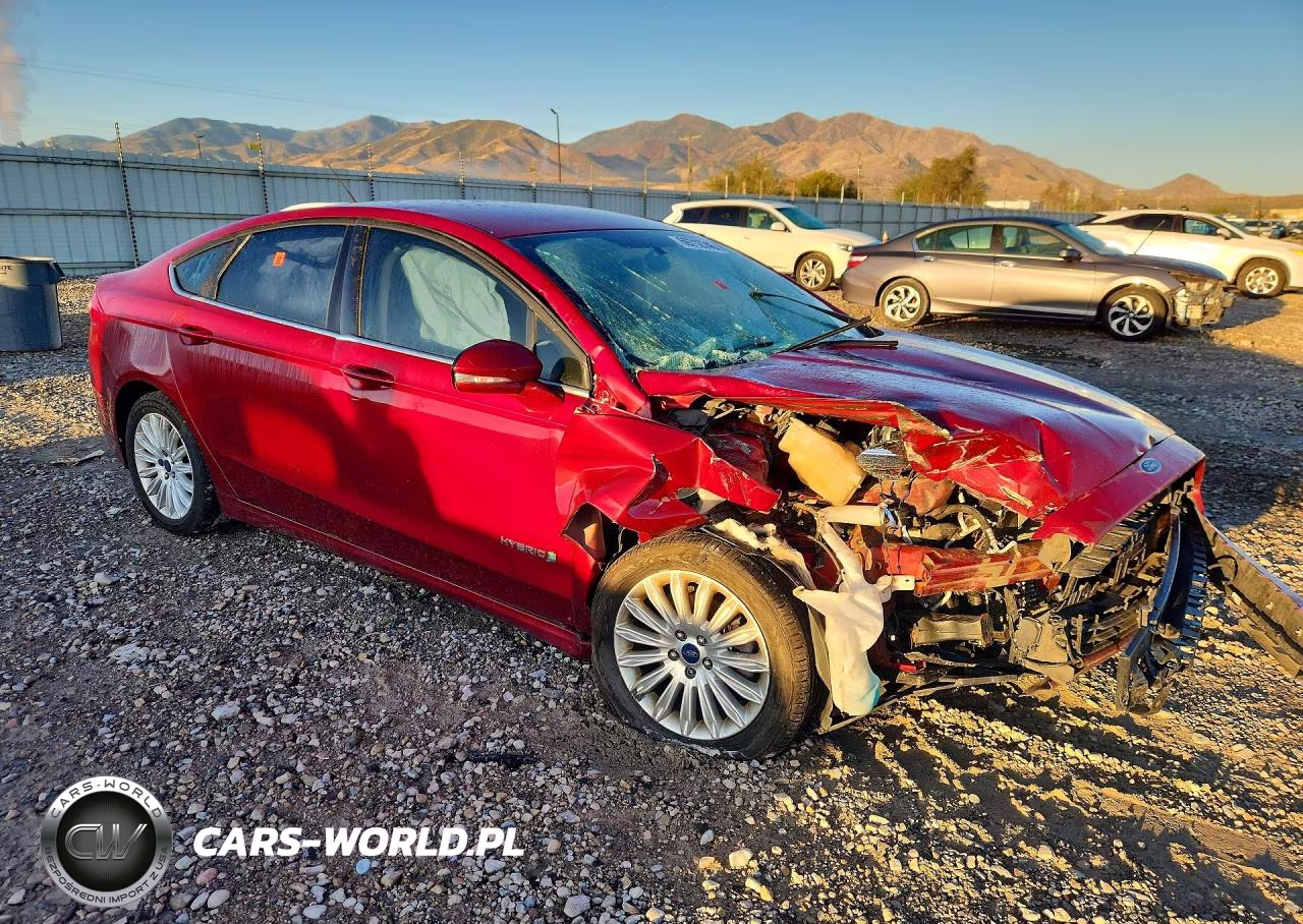 2016 Ford Fusion Se Hybrid VIN:3FA6P0LU7GR173356 - 4