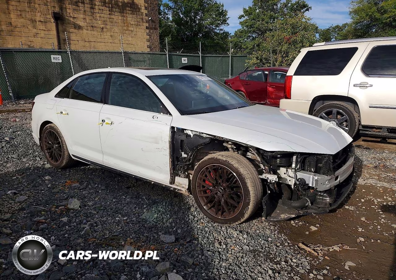 2018 Audi A4 Premium Plus VIN:WAUENAF49JA226621 - 4