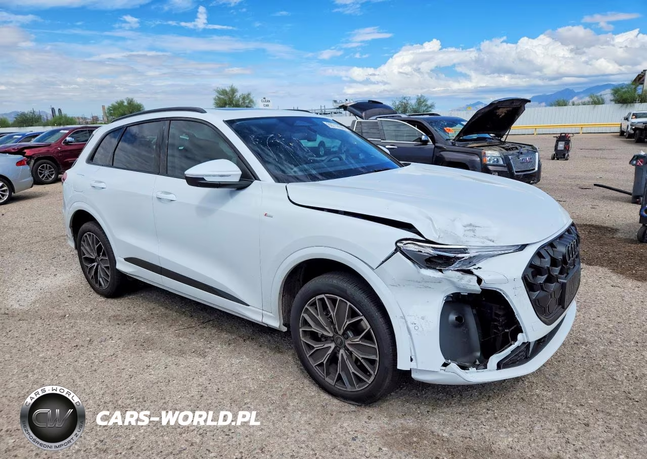 2026 Audi Q5 Premium Plus VIN:WA15AAGU5T2048050 - 4