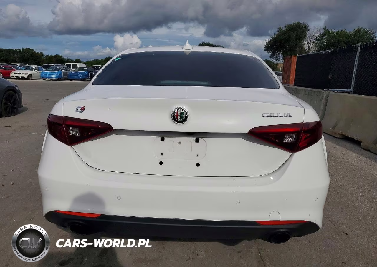 2022 Alfa Romeo Giulia VIN:ZARFANAN4N7660481 - 6